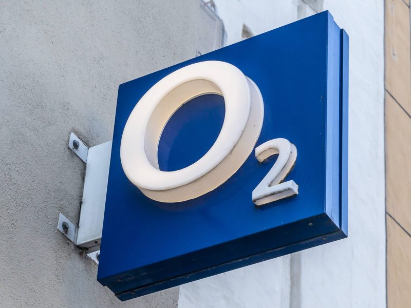 O2 Logo auf Schild