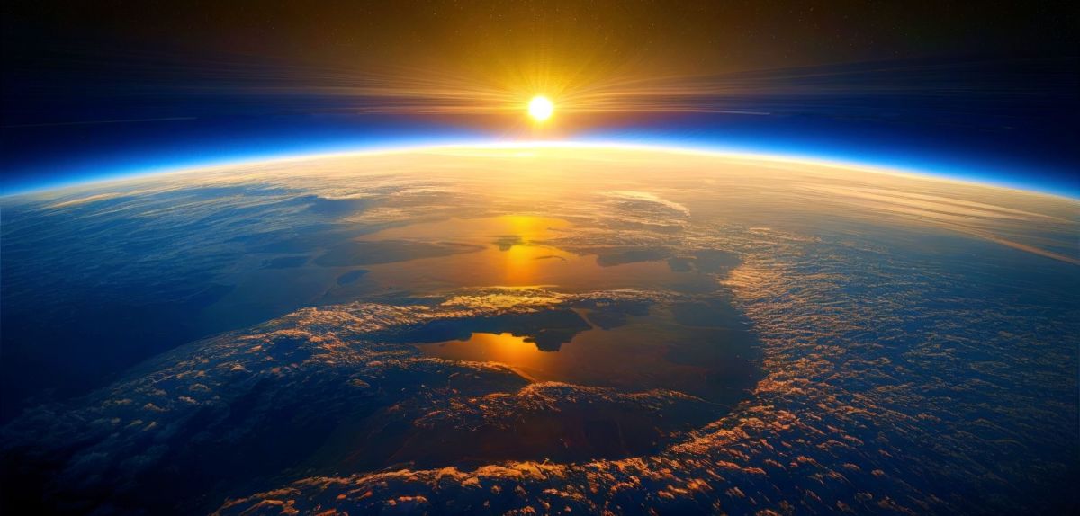 Erde und die Sonne
