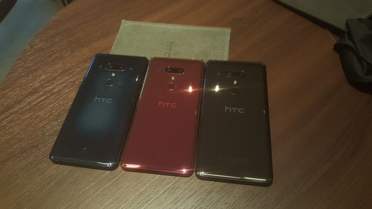 Das HTC U12+ hat einiges an Farbe zu bieten.