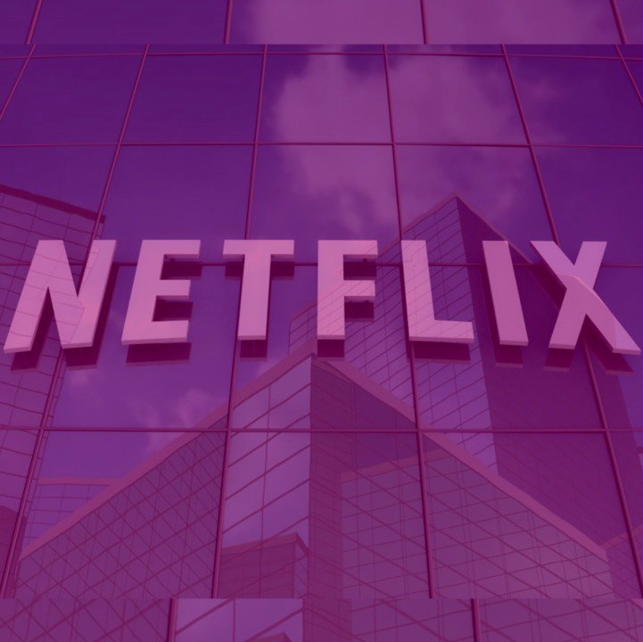 Es wird langsam eng für Netflix. Jetzt steigt auch noch Warner Bros. ins Streaminggeschäft ein.