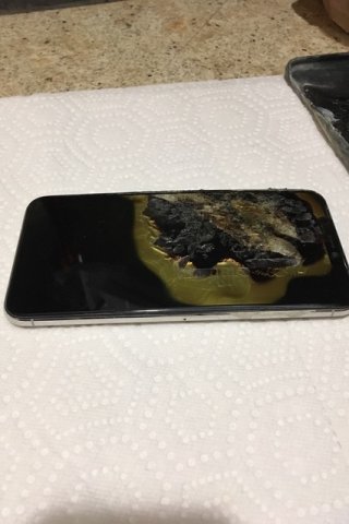 Das zerstörte Handy wurde von Apple stundenlang untersucht. Die beschädigte Kleidung des Nutzers wollte das Unternehmen nicht ersetzen.