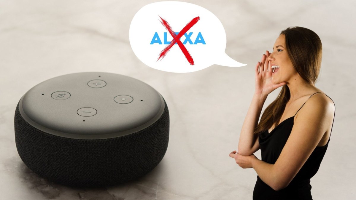 Collage Echo Dot/Frau ruft "Alexa"