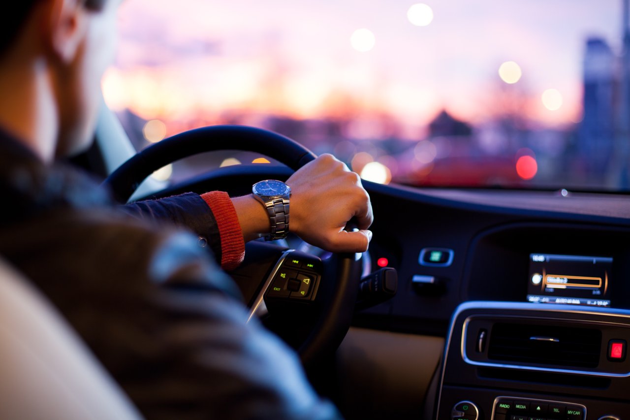 Blitzer-Apps verboten: Das und drei weitere Neuerungen warten auf Autofahrer 2020.