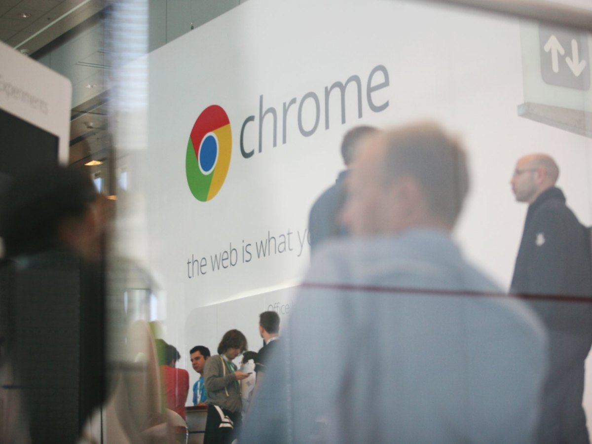 Google Chrome-Logo auf einer Veranstaltung