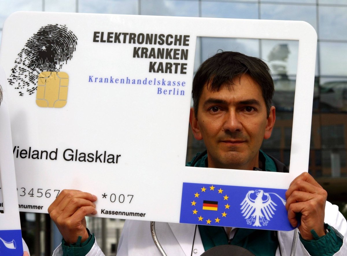 Proteste gegen die Einführung der Elektronischen Krankenkarte beim Ärztetag 2007