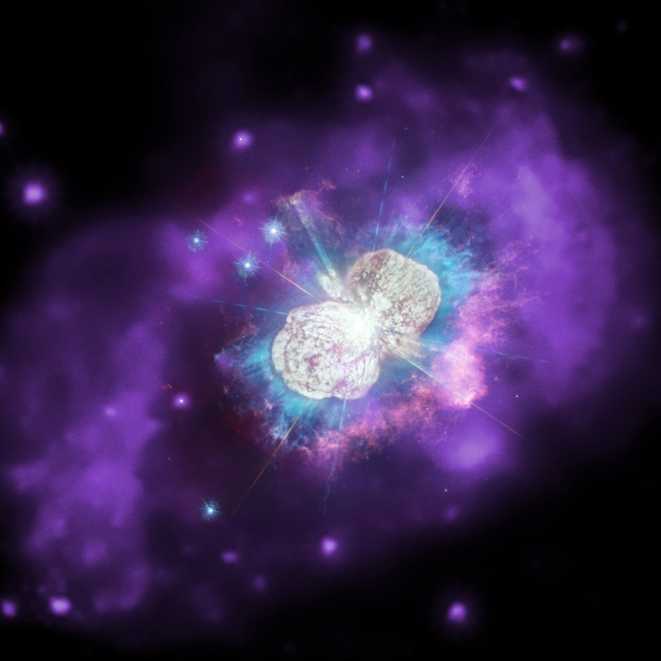 Eta Carinae ist ein riesiger Doppelstern in unserer Milchstraße.