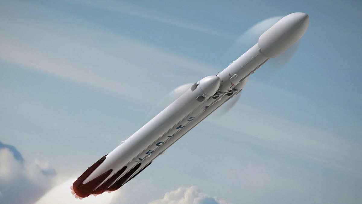 Eine SpaceX-Rakete im Flug.