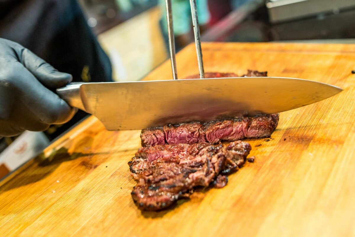 Saftige Steaks aus In-Vitro-Fleisch sind bisher nocht nicht möglich