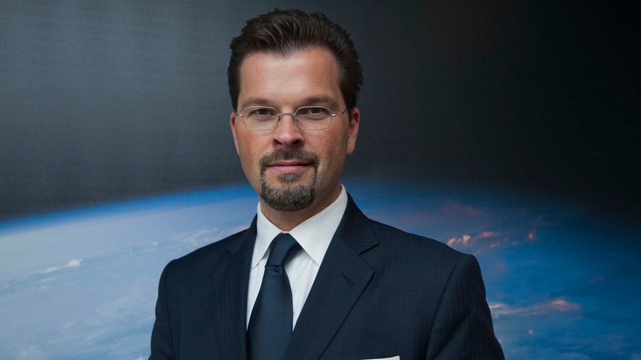 Frank M. Salzgeber ist Technologietransfer-Manager bei der Weltraumorganisation ESA