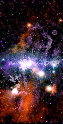 Fäden aus überhitztem Gas und Magnetfeldern weben im Zentrum der Milchstraßengalaxie einen Energieteppich.