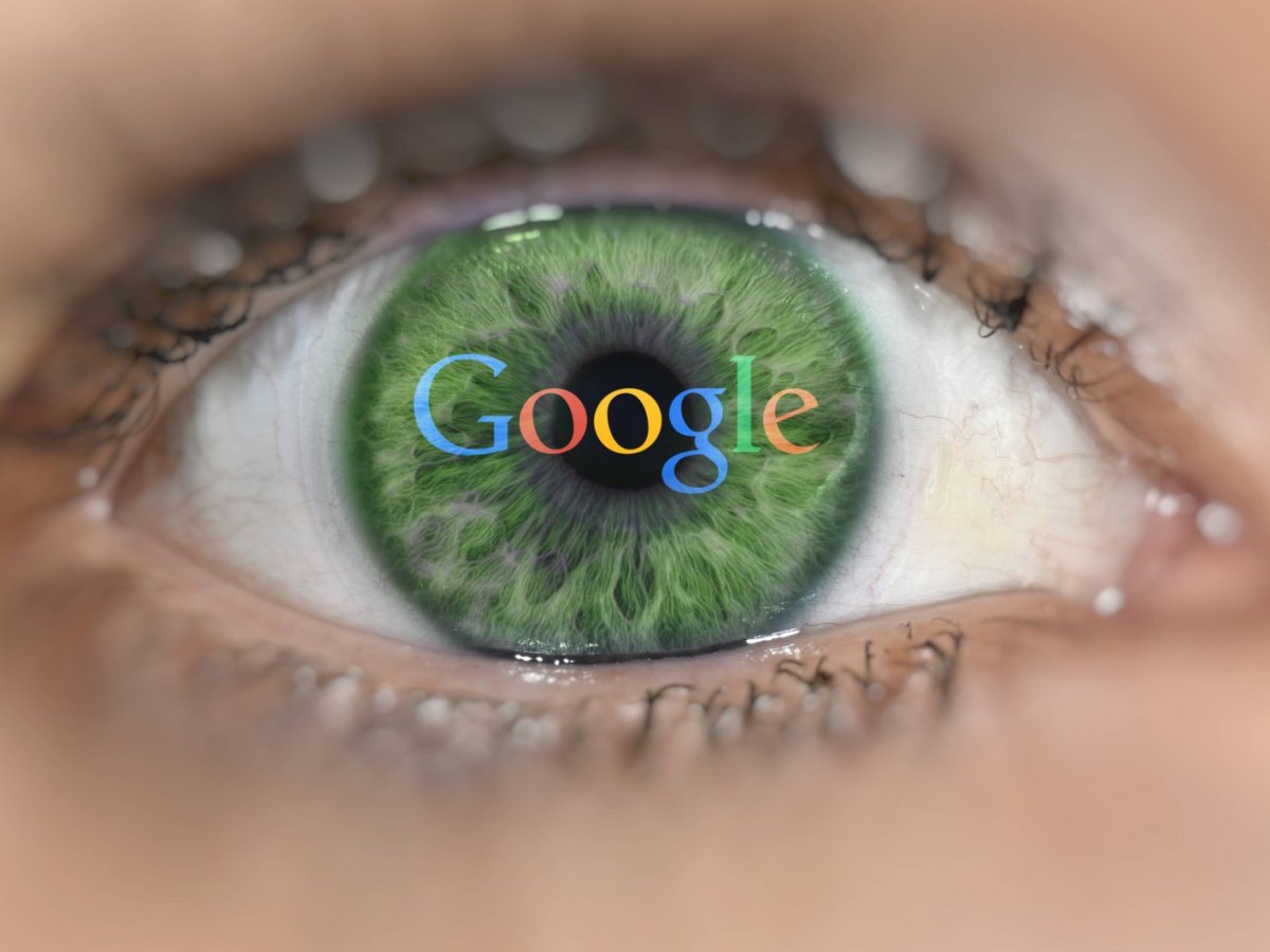 Ein Auge mit einem Google-Logo darin
