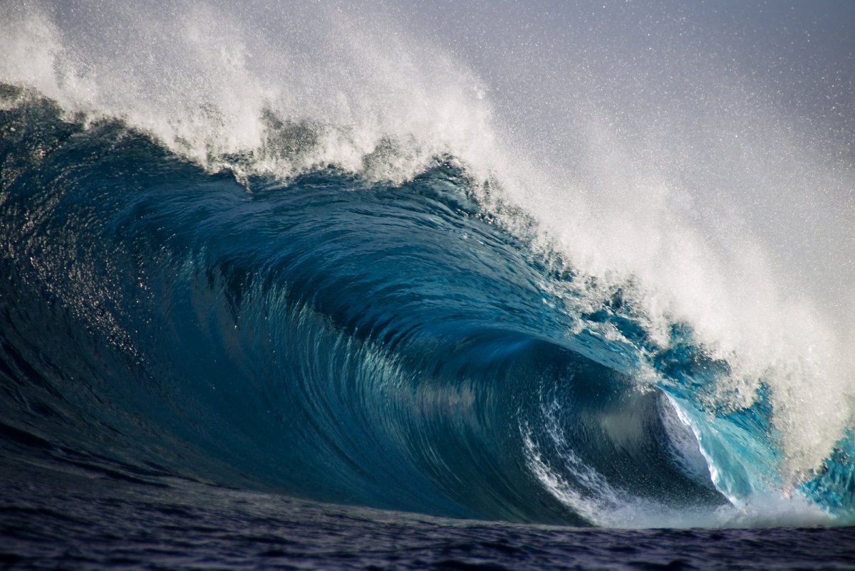 Große Welle im Ozean.