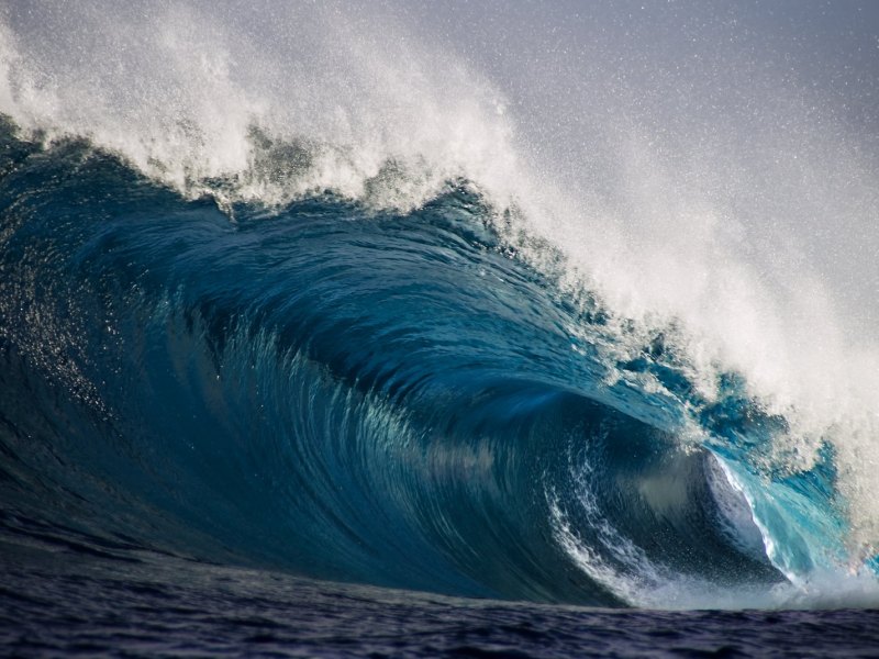 Große Welle im Ozean.