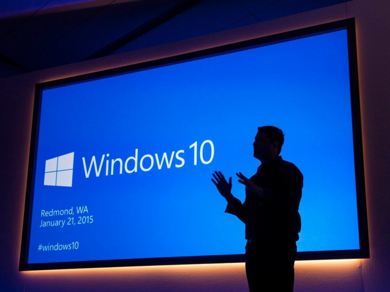Executive Vice President of Operating Systems Terry Myerson spricht bei der Pressekonferenz von Windows 10.
