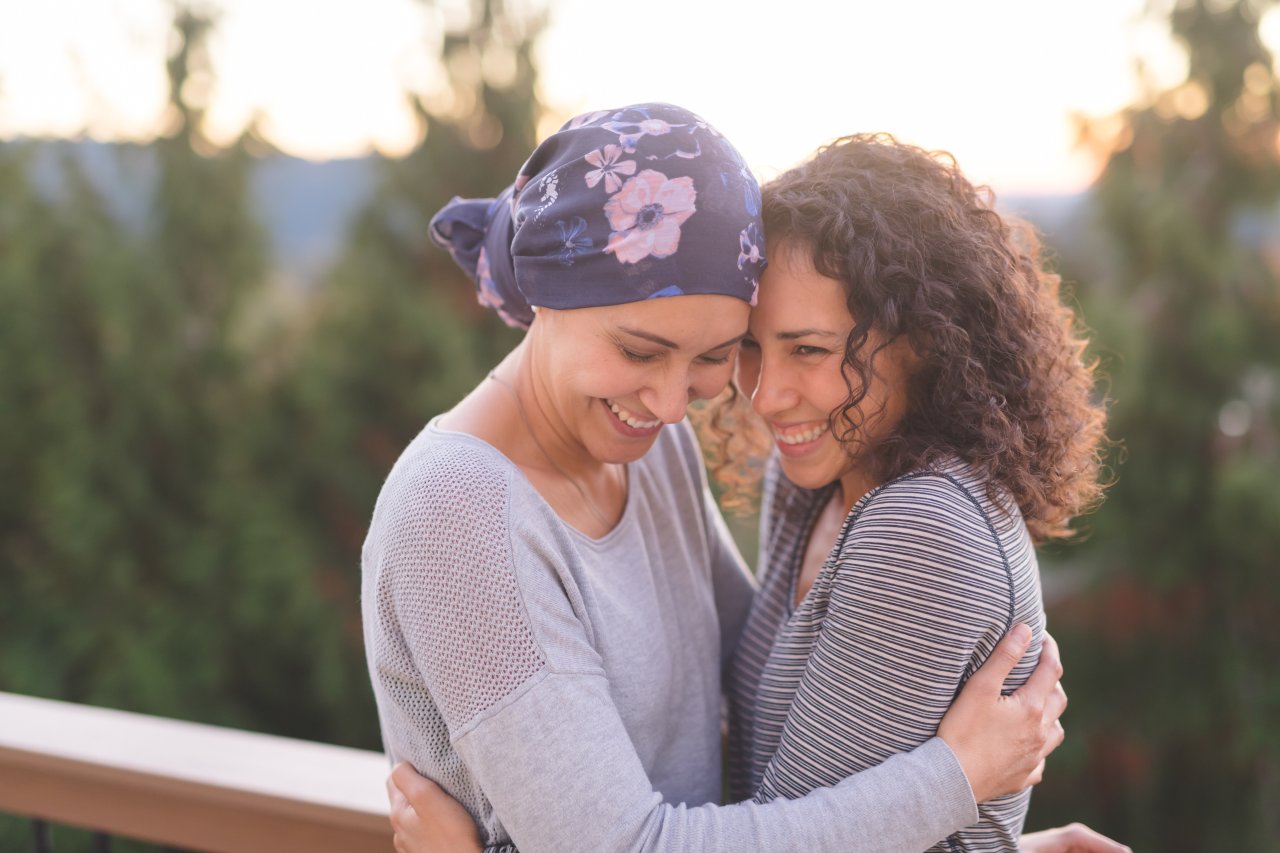 Chemotherapie-Patienten fallen im Kampf gegen die Krebszellen die Haare aus.