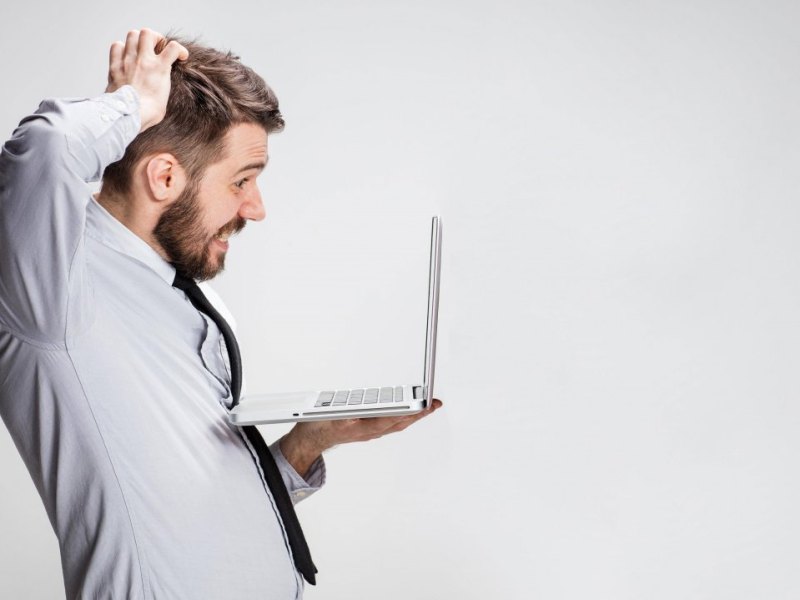 Laptop: Darum solltest du nie die Kamera abdecken