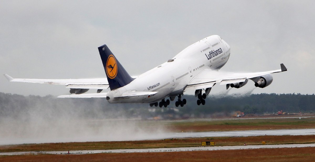 Eine Maschine der Lufthansa beim Start.