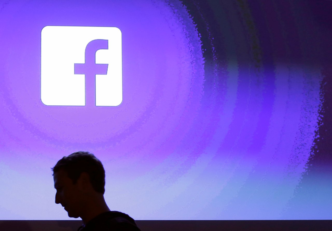 Mark Zuckerberg hatte es in letzter Zeit nicht leicht mit Facebook. Trotzdem wächst der Umsatz.