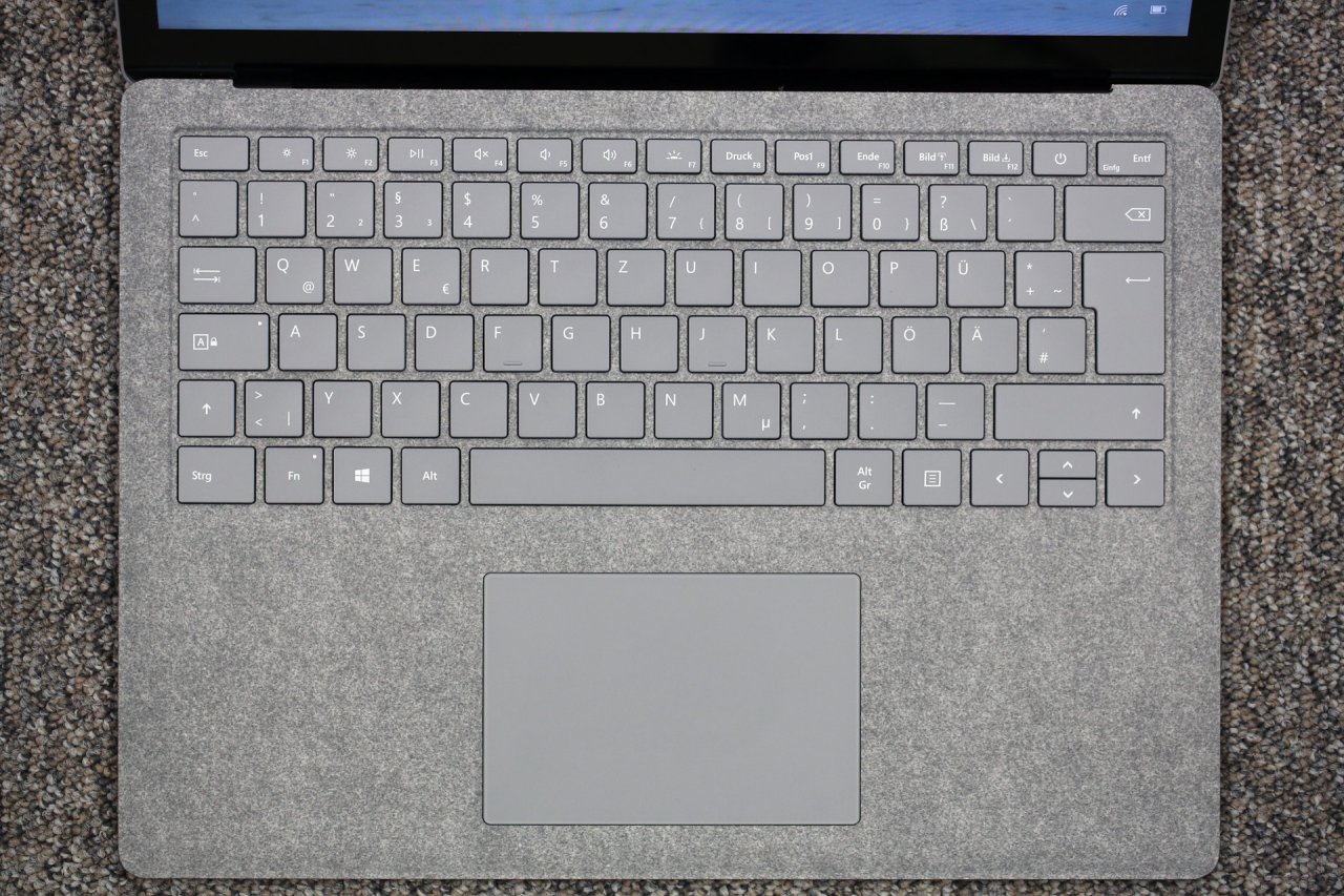 Microsoft Surface Laptop