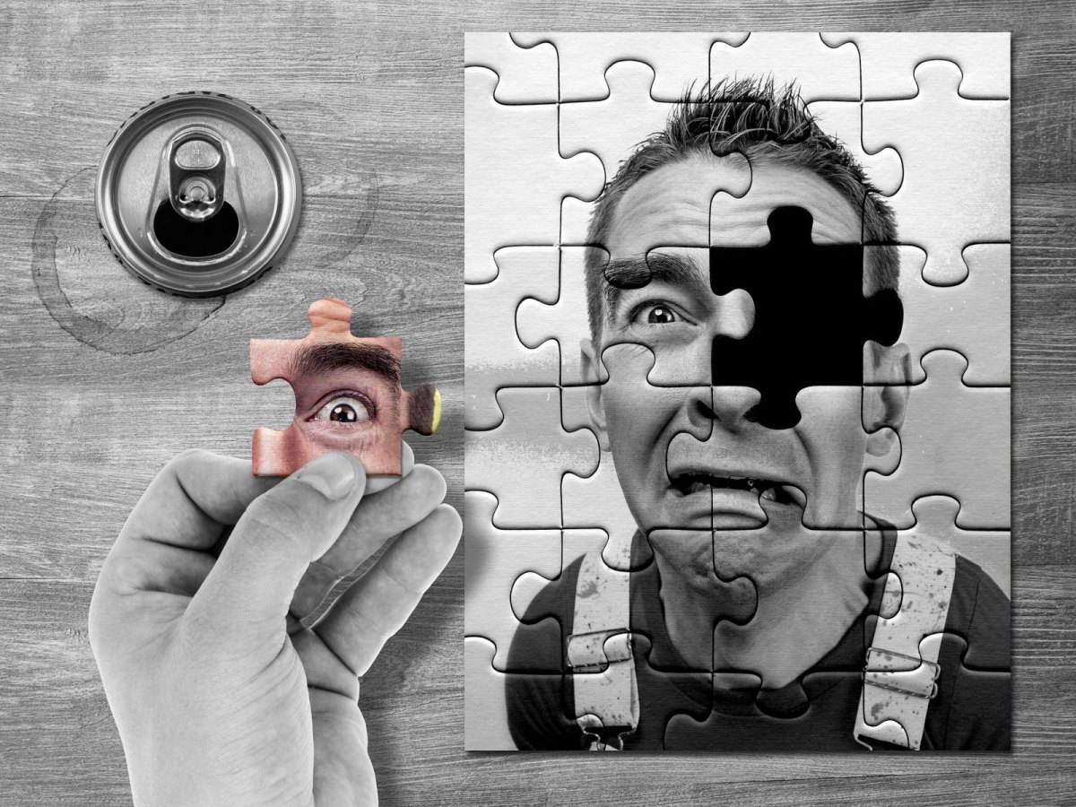 Ein Puzzle mit einem Mann als Motiv
