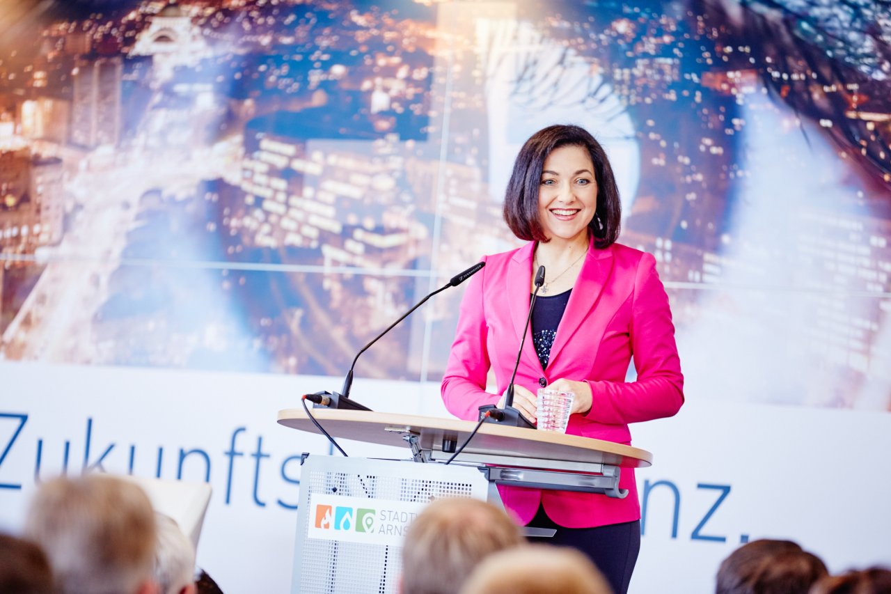 EU-Kommissarin Mariya Gabriel sieht Investitionen in den Menschen als wichtig an.