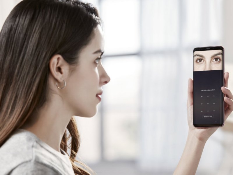 Mit Iris-Scanner: Biometrische Authentifizierung auf einem Samsung-Smartphone