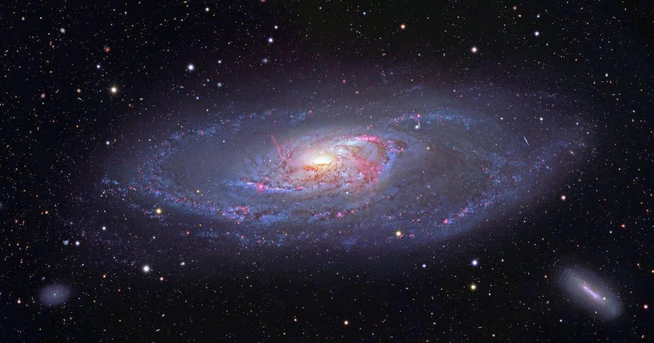 Warum drehen sich zum Beispiel Spiralgalaxien wie M106 um einen Mittelpunkt? Astronomen haben eine erstaunliche Theorie.