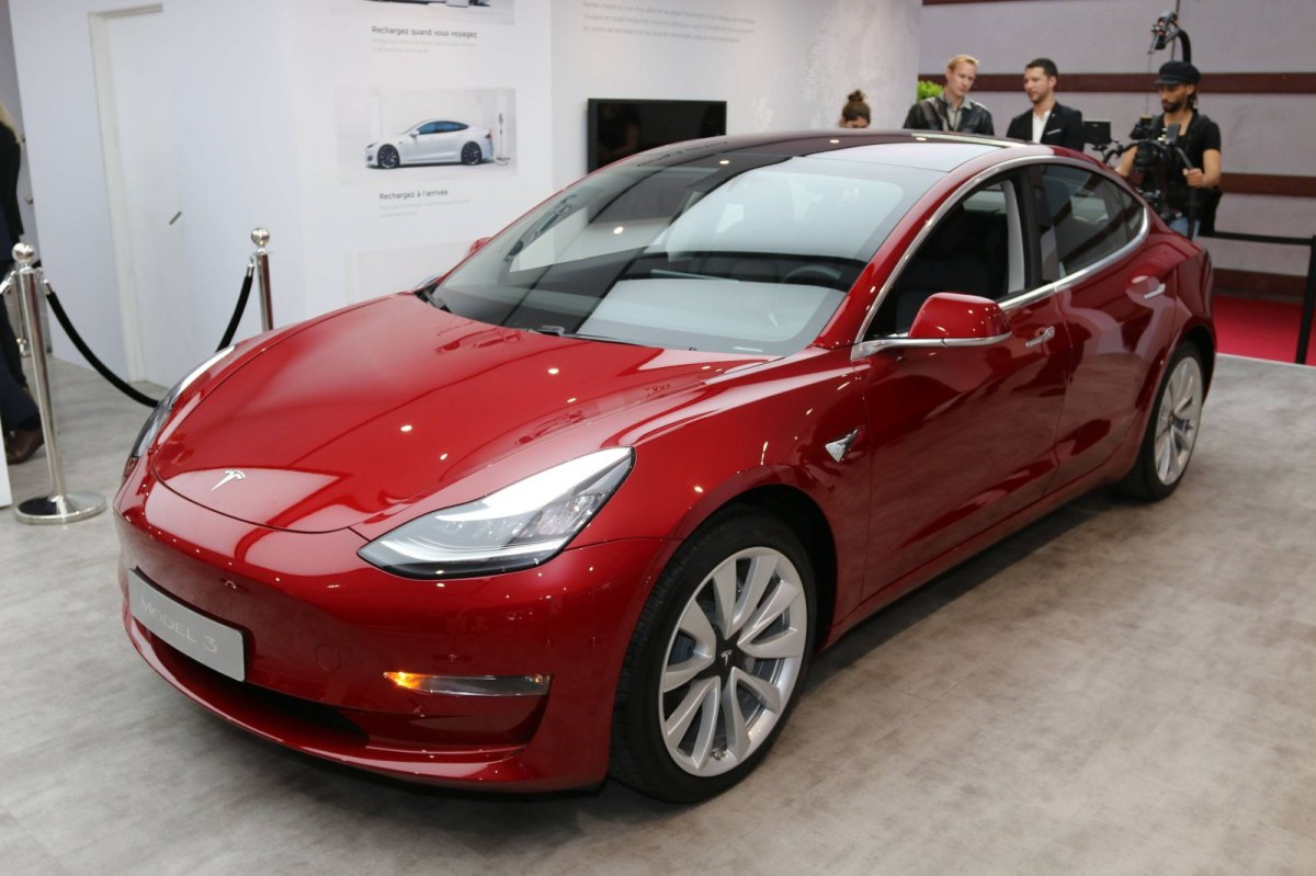 Ein Tesla Model 3
