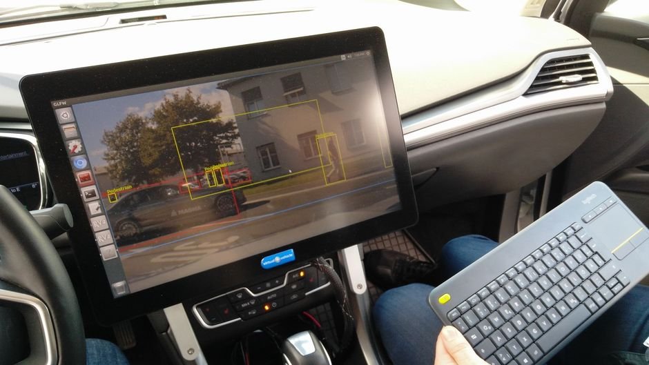 Objekterkennung im Versuchsfahrzeug von Virtual Vehicle