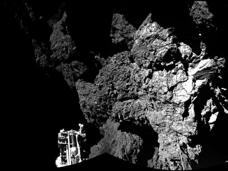Der Komet "Tschuri" auf einem Schwarz-Weiß-Foto.