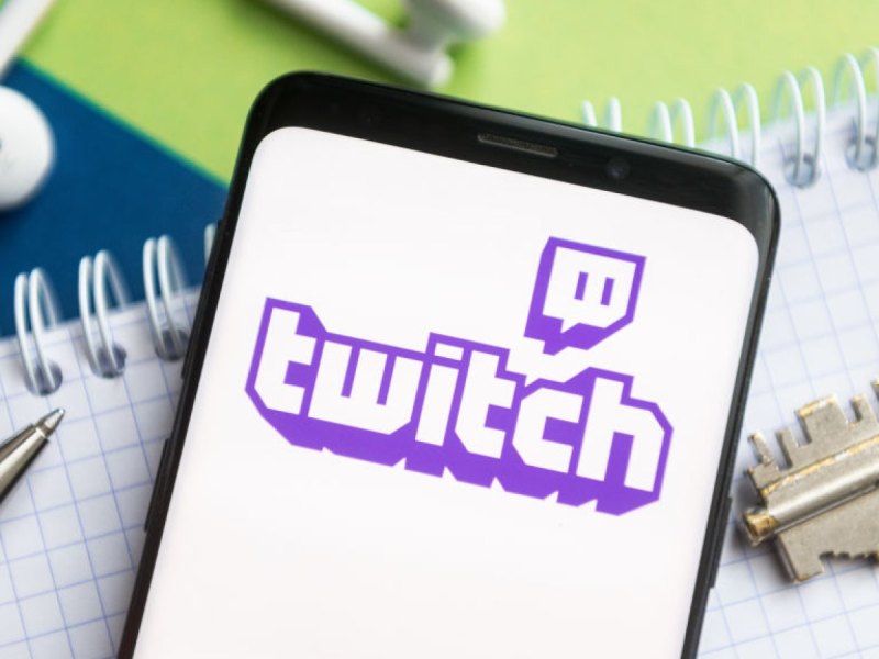 Twitch Logo auf einem Smartphone