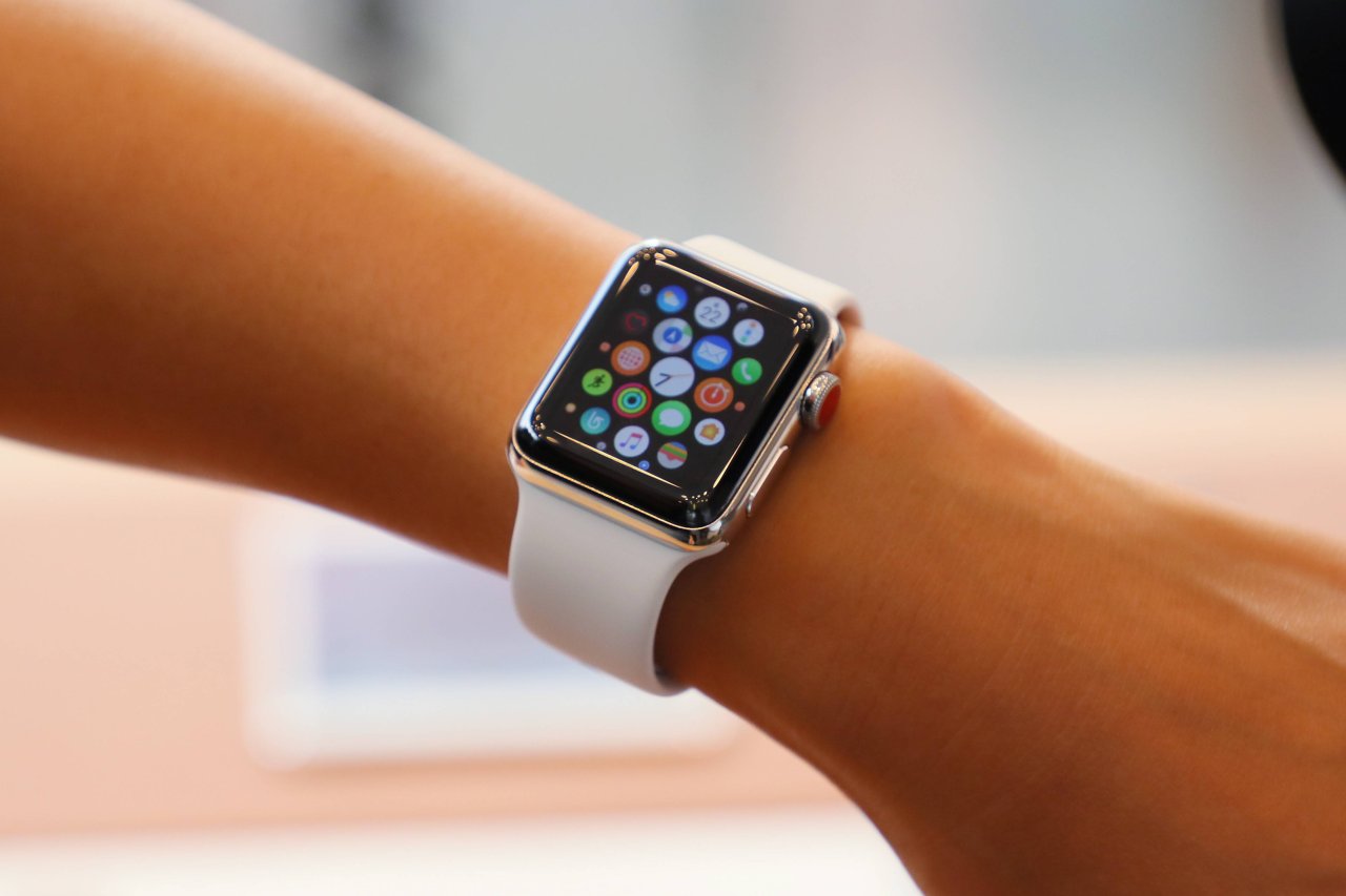 Auf den ersten Blick nur schwer von ihren Vorgängern zu unterscheiden: Die Apple Watch Series 3. Auf den ersten Blick nur schwer von ihren Vorgängern zu unterscheiden: Die Apple Watch Series 3.