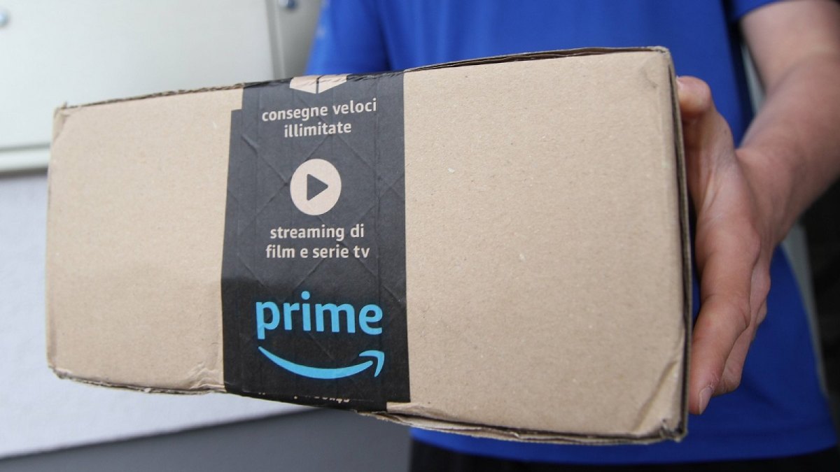 Ein Amazon-Paket.