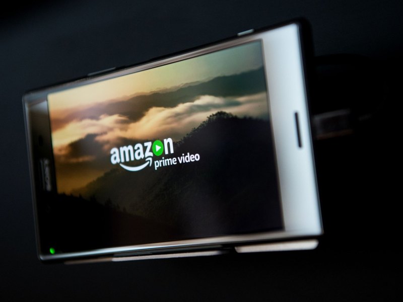 Flatscreen mit Amazon Prime Video-Logo