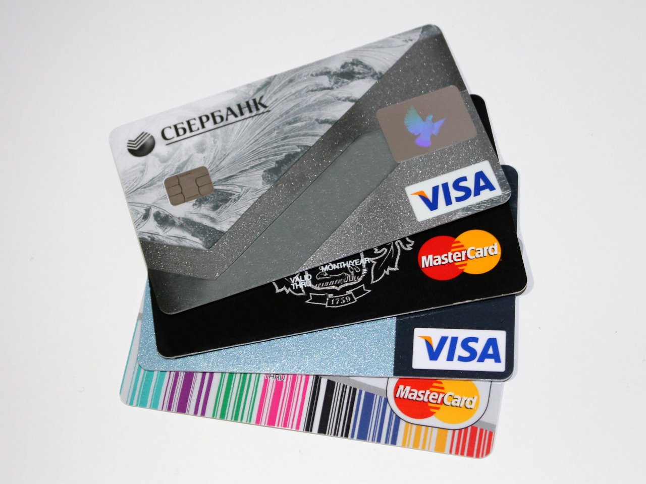 Keine Kreditkarten mehr mitschleppen: Mit Apple Pay braucht ihr das Portemonnaie nicht mehr.