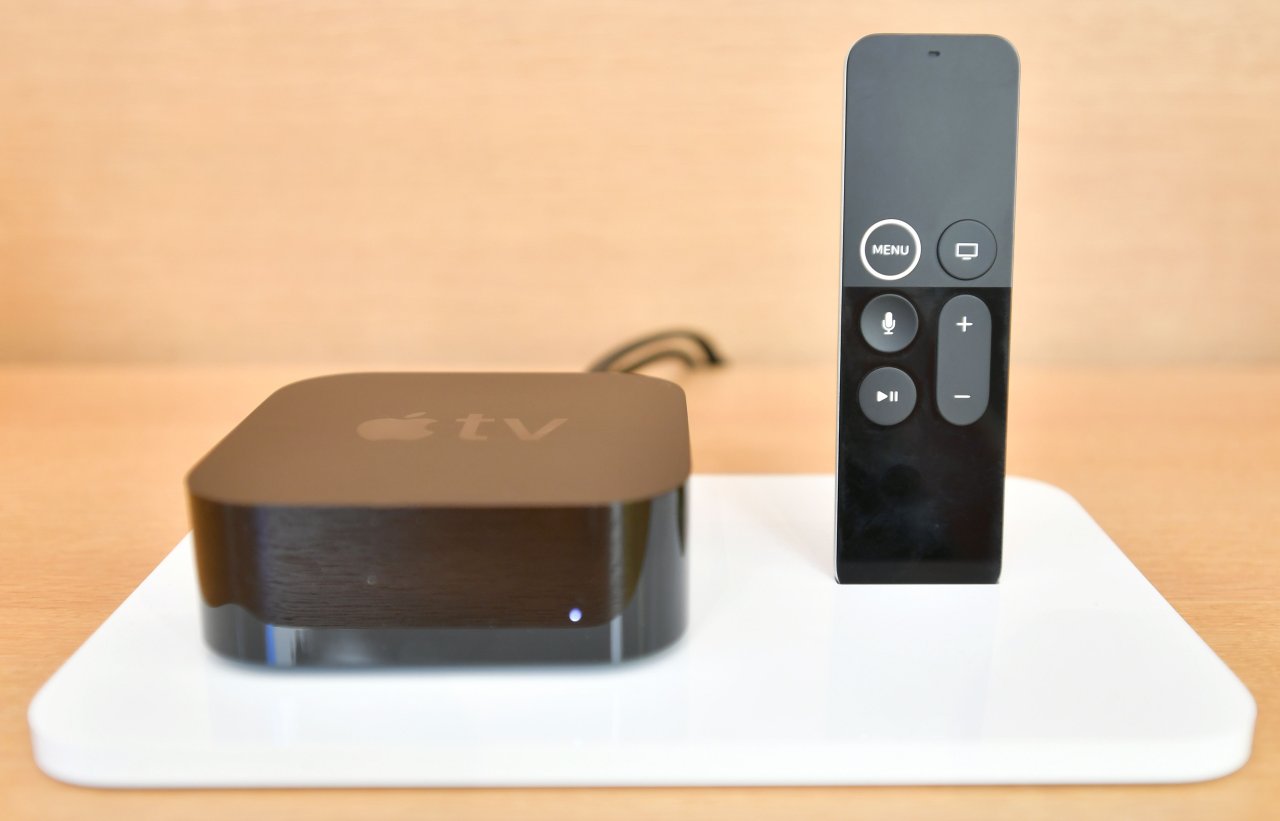 Apple TV ist eine sogenannte Top-Set-Box, ein Beistellgerät, das an ein anderes elektronisches Gerät angeschlossen werden kann.