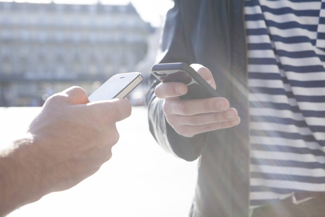 Per Bluetooth kannst du Daten über kurze Dinstanz kabellos austauschen.