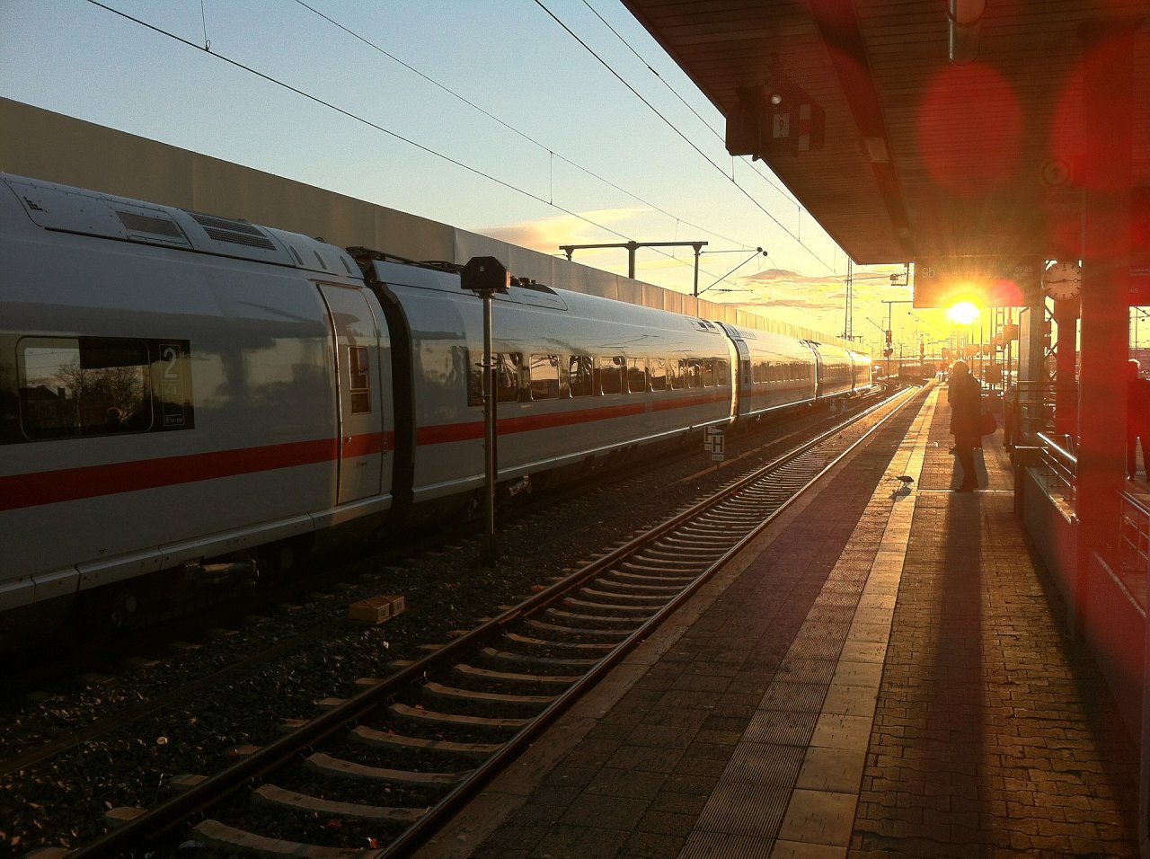 Ein Licht am Ende des Tunnels: Bahntickets müssen nicht teuer sein.