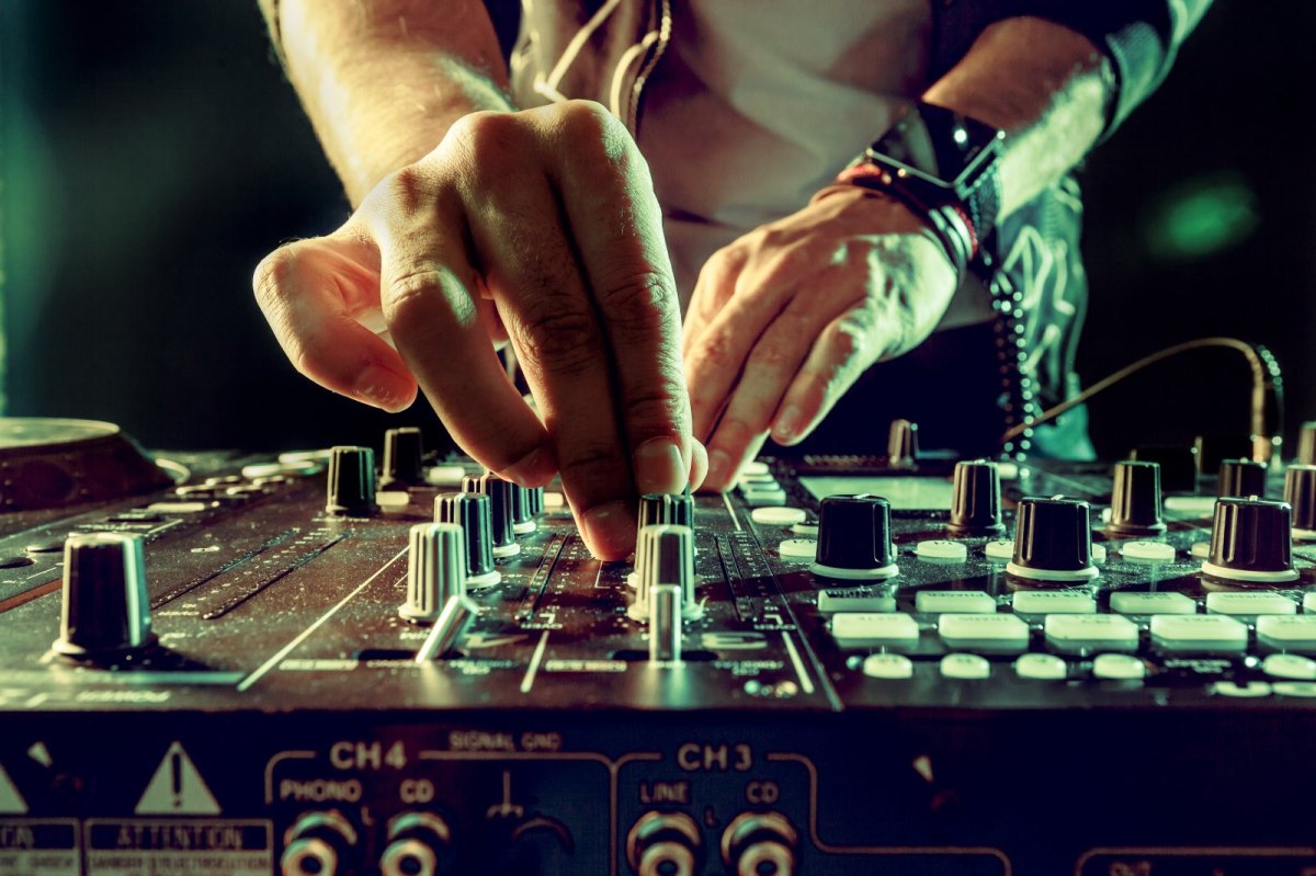 dj equipment