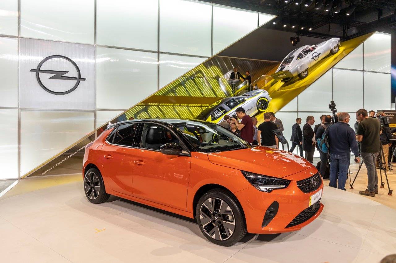 Auch Opel versucht 2020 mit einem Elektrouto sein Glück. Die Rüsselsheimer bringen den Opel Corsa-e auf den Markt. 