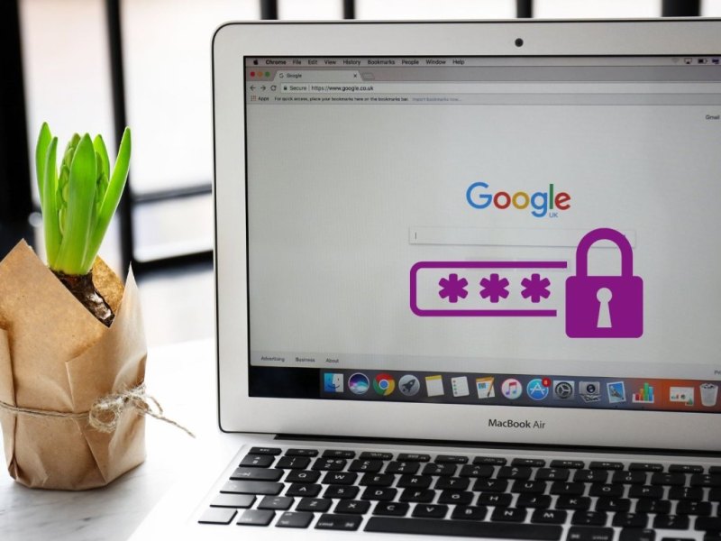 Google-Anmeldung auf dem Laptop