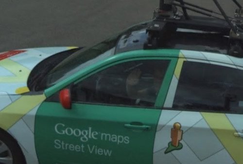 Der winkende Google Streetview-Fahrer