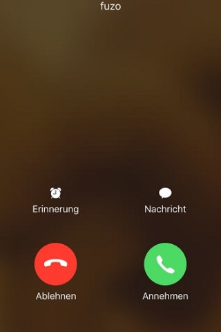 iPhone-Anruf ablehnen: Es kommt auf den Zustand des Displays an.