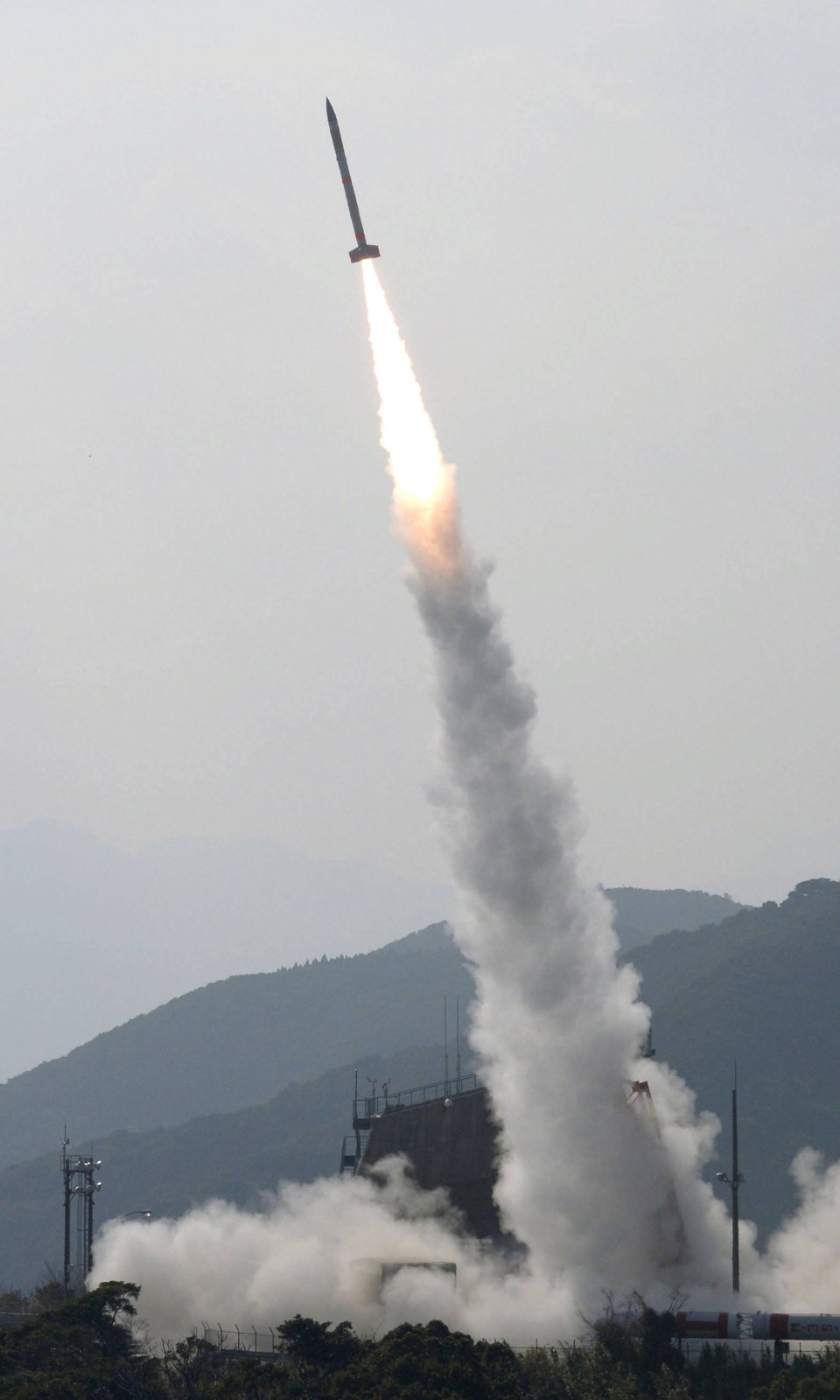 Die Rakete SS-520 beim Start.