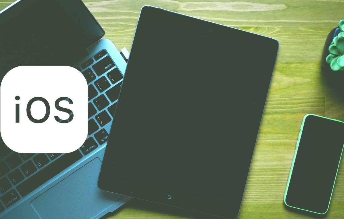 iOS-Logo mit Apple-Geräten
