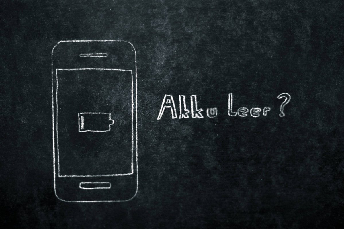 Zeichnung eines Smartphones mit leerem Akku