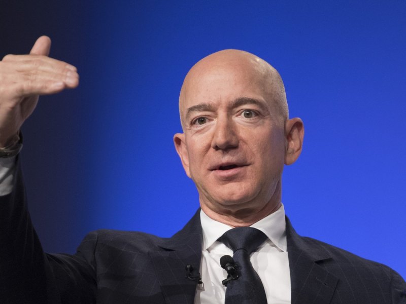 Der reichste Mann der Welt: Jeff Bezos.