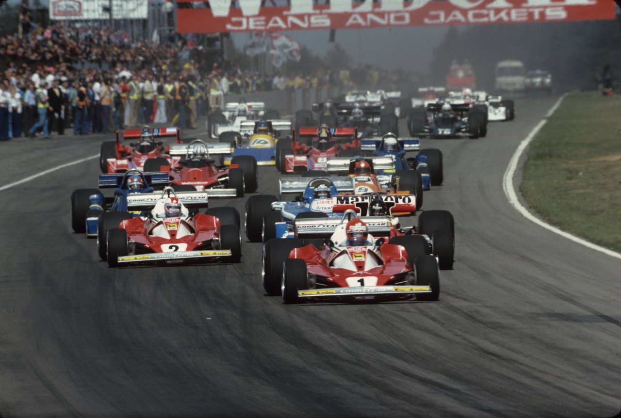 Der dreifache Formel 1-Weltmeister Niki Lauda ist gestorben. Hier kannst du all seine Sieger-Strecken selber noch einmal fahren.