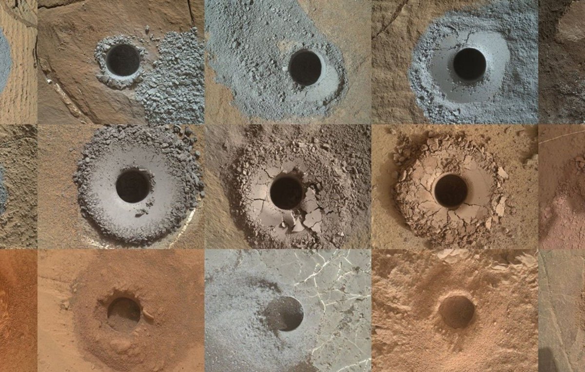 Löcher in der Mars-Oberfläche