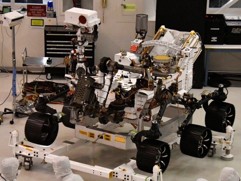 Mars Rover in Labor